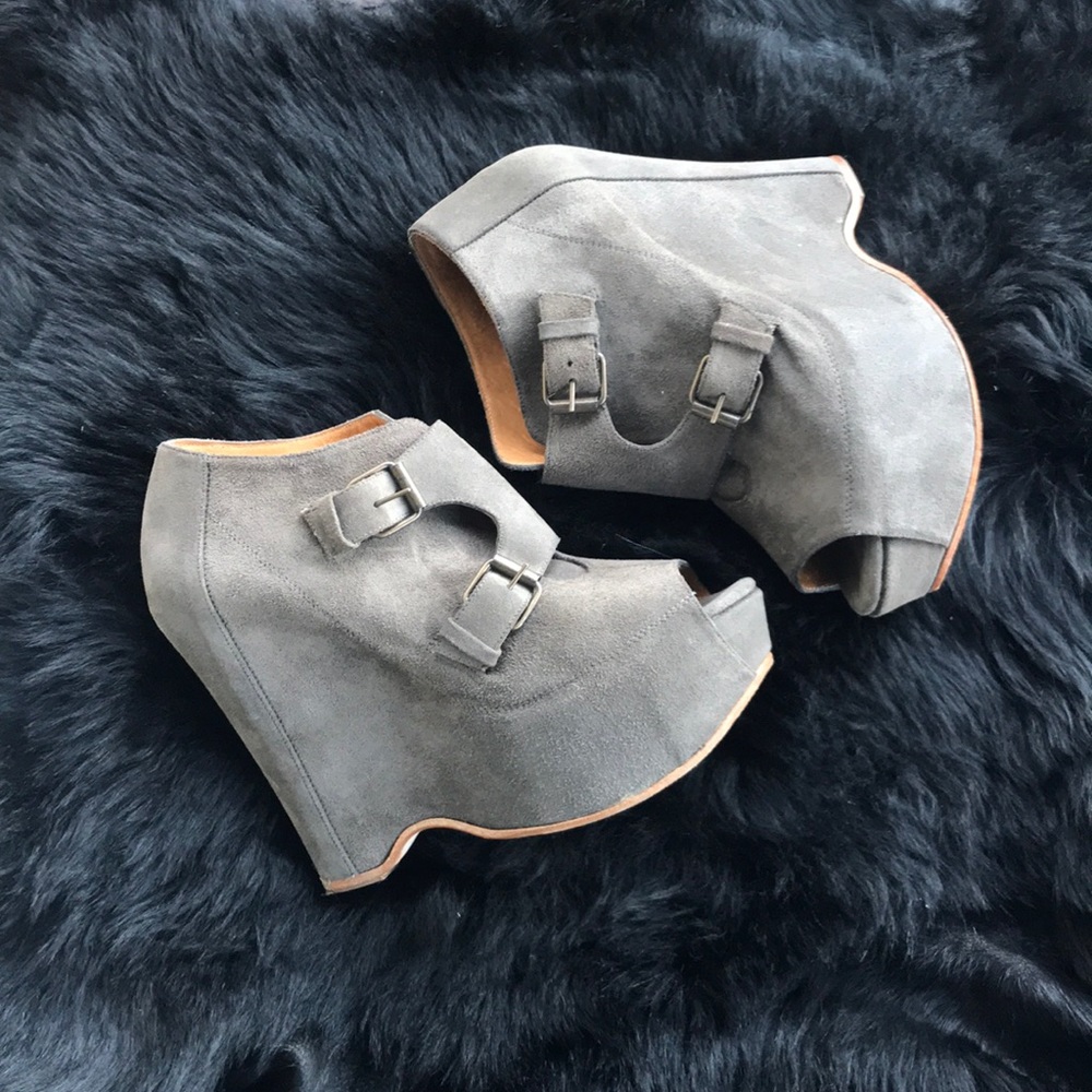 Plomo Suede Platform Peep-toes